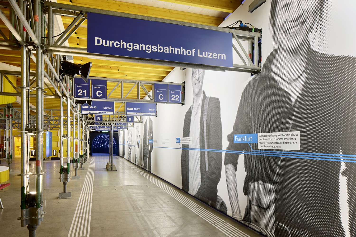 HUMMBURKART ARCHITEKTEN: Ausstellung Durchgangsbahnhof Luzern