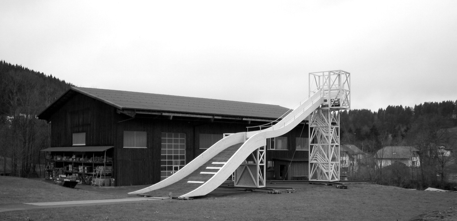 HUMMBURKART ARCHITEKTEN: Mobile Skisprunganlage