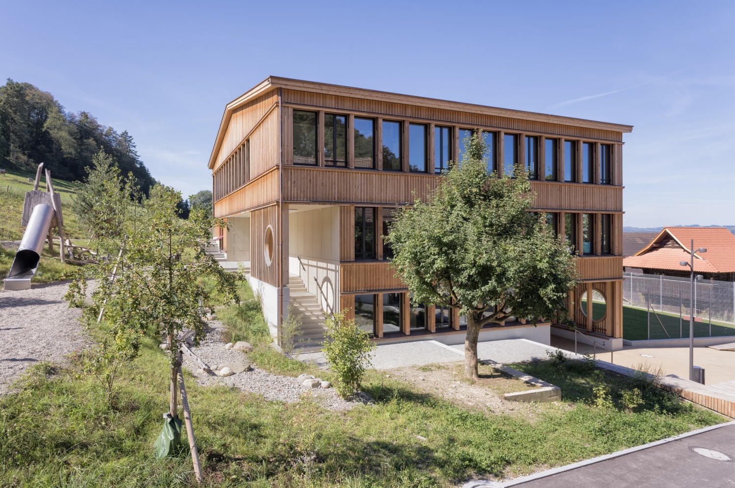 HUMMBURKART ARCHITEKTEN: Schulanlage Kottwil